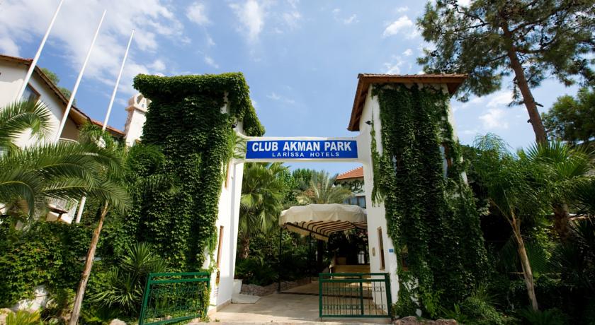 Larissa Club Akman Park